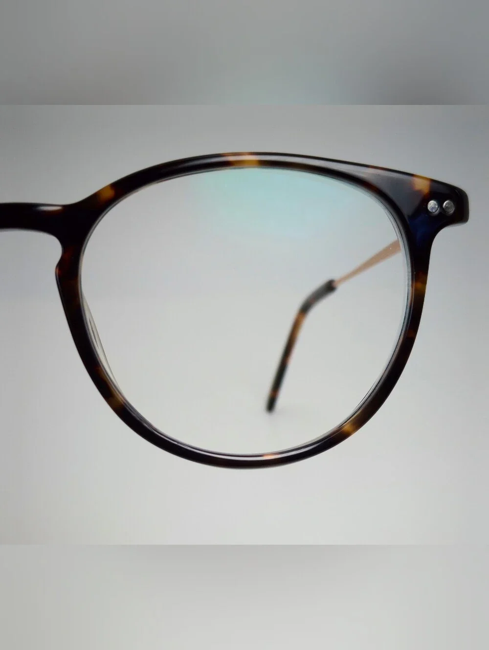 Snap Women's Petite. Tortoiseshell Round Optical Glasses. Good Features.